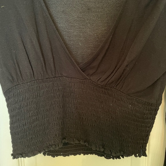 Urban Outfitters Long Sleeved Wrap V-Neck Crop Top - Picture 4 of 6